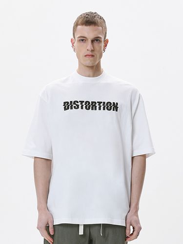 DISTORTION Lettering Over T-Shirt_Off White - DGNAK12 - Modalova