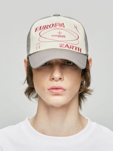 Europa Five-Panel Cap _ Beige - S SY - Modalova