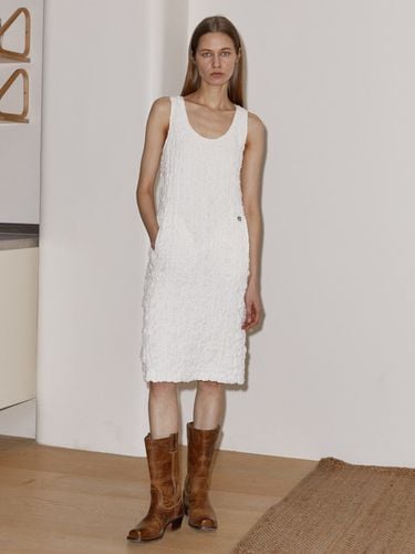 Wrinkled Shirring Dress _White - Enor - Modalova