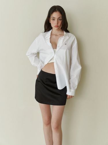 Basic Satin Mini Skirt_Black - KINDABABY - Modalova