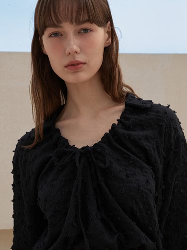 Blossom Blouse_Black - EIGHT DAYS A WEEK - Modalova