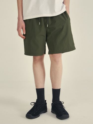 Camp Symbol Logo Shorts - WEDNESDAY OASIS - Modalova