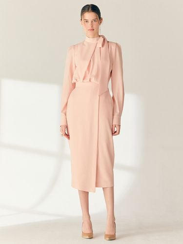 RAINA Tie-neck H-line Dress _Pink - BAU by Bride And You - Modalova