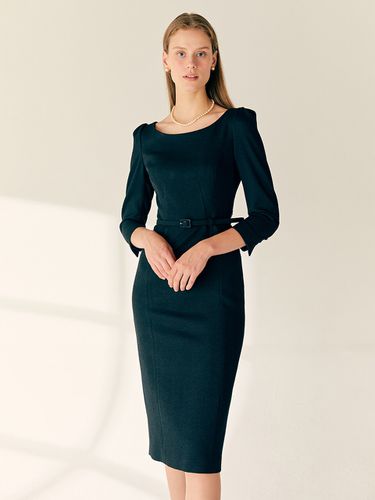 HESTIA Boat Neck H-line Dress - BAU by Bride And You - Modalova