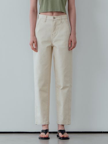 Tapered Denim Pants_Butter Beige - REFINED902 - Modalova