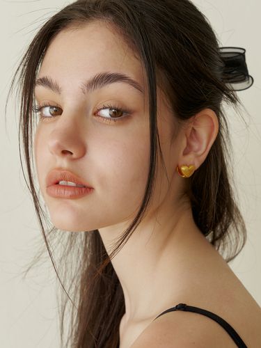 Kinda Volume Heart Ring Earrings_ - KINDABABY - Modalova