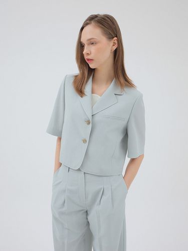 Double Buttoned Short Sleeve Cropped Jacket - on&on - Modalova