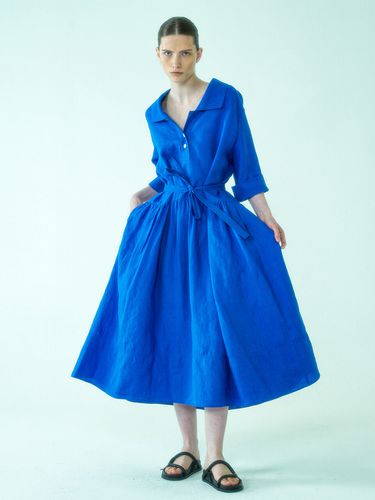 Pleated Polo Dress_Sunny Blue - AEER - Modalova