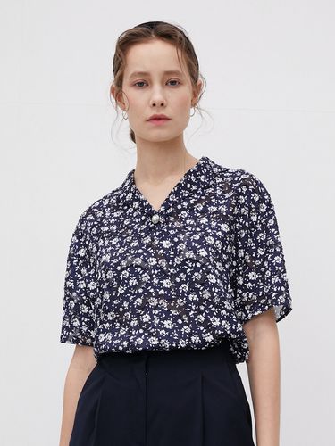 Flower See-through Lace Blouse _Navy - Et demain - Modalova