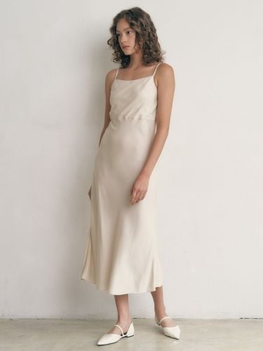 Love_Slim Sleeveless Dress - Ike - Modalova