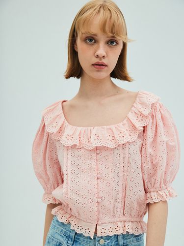 Lace Ruffle Crop Blouse_Pink - OPENING SUNSHINE - Modalova