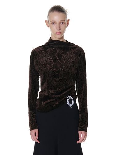 Draped Velvet Blouse _Brown - YUNSE - Modalova