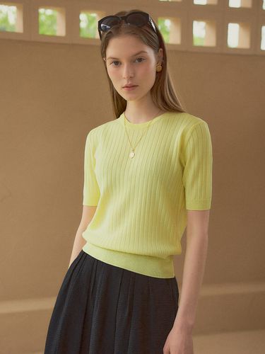 Round Neck Ribbed Knit Top - Siyazu - Modalova