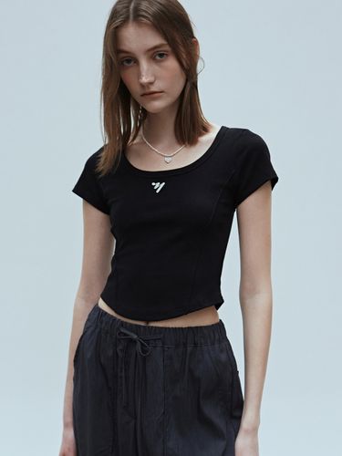 Nicole U-neck Slim Tee_Black - NICK&NICOLE - Modalova