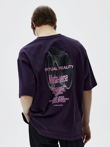 Overfit Metaverse Graphic Half Sleeve T-Shirt - TNGT - Modalova