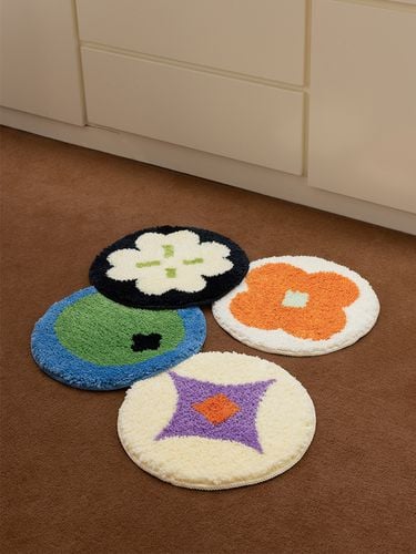 Little Things Circle Rug - Livework - Modalova