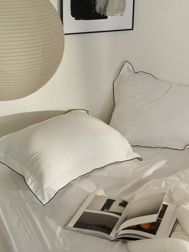 Premium Bamboo Hotel Pillow Cover - DECOVIEW - Modalova