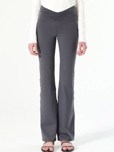 Stretchy Shirring Flare Pants _ - DIAGONAL - Modalova