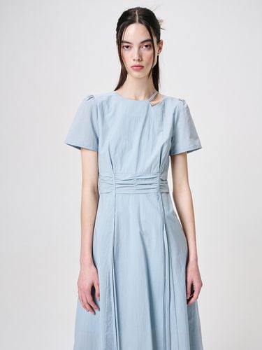 Neck Cut-Out Shirring Dress - ETMON - Modalova