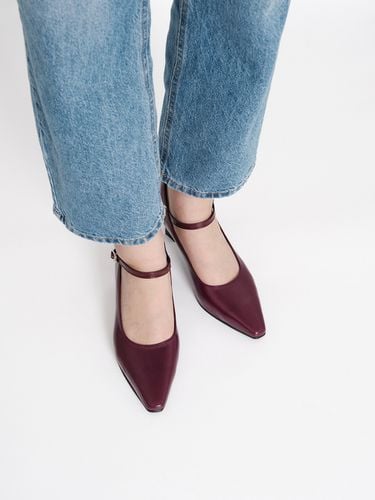 Linda Pumps_ Burgundy - rareness - Modalova