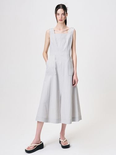 Shoulder Button Sleeveless Dress - ETMON - Modalova