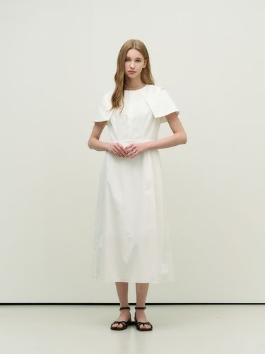 Cape Layered Long Dress _White - ADAUL - Modalova