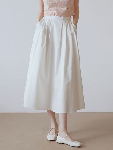 Letter Pleats Skirt_White - RE_L - Modalova