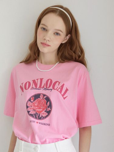 Vintage Rose T-shirt _ Pink - NONLOCAL - Modalova