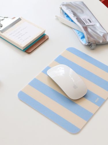 Stripe Mousepad (2 Color) - morlhaus - Modalova