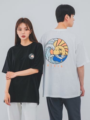 SURF IN MEMORY Oversized T-shirt - alvinclo - Modalova