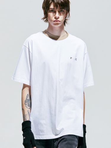 Rib Bold Neck Pierced T-shirt_White - S SY - Modalova