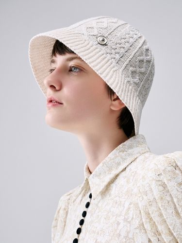 Lucy Bucket Hat_White - SIEOR - Modalova