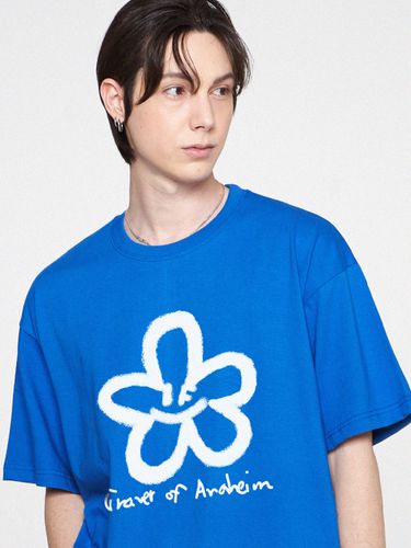 UNISEX] Big Spray Flower Smile Logo T-shirt - GRAVER - Modalova