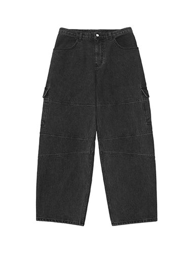 Biker Cargo Denim Pants (Black) - AREUBAN - Modalova