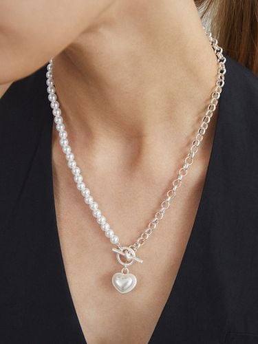 Heart Pearl Chain Necklace _ 2 Colors - ANNAFLAIR1986 - Modalova