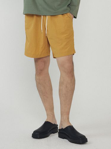 Standard Nylon Shorts - Analogmood - Modalova