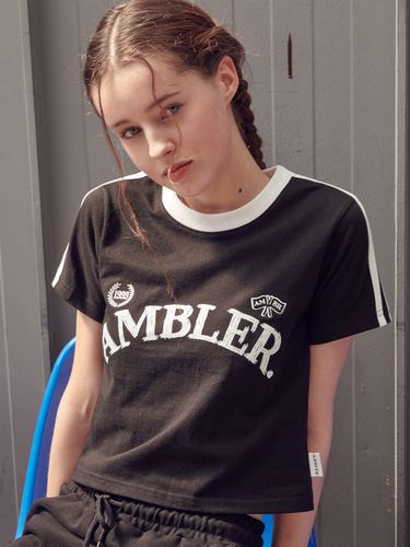 Ambler Flag Cropped T-Shirt _ Black - AMBLER - Modalova