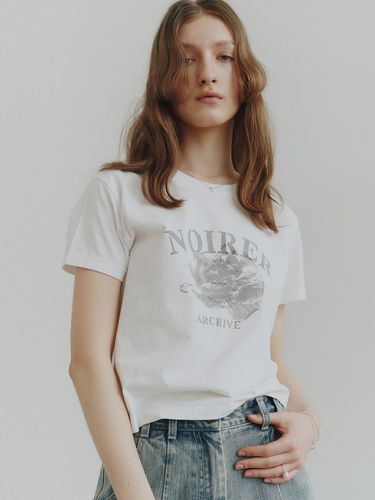 Archive Print Cropped T-shirt_White - NOIRER for WOMEN - Modalova