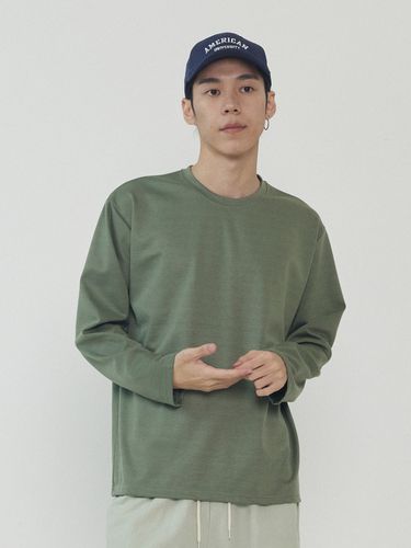 Basic Round Neck Long Sleeves T-Shirt - Analogmood - Modalova