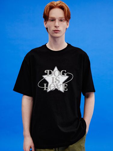 Dog Is Love Star Graphic T-shirt_Black - WAIKEI - Modalova