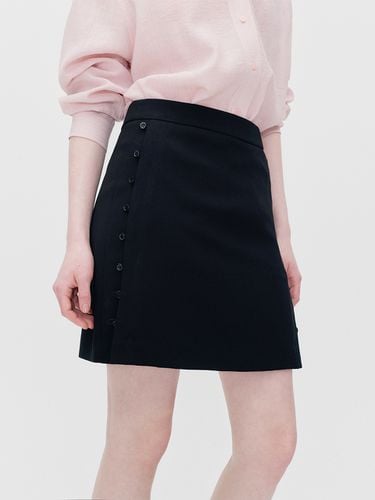 Side Buttoned Mini Skirt - RE RHEE - Modalova