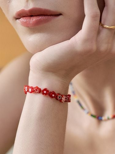 Red Flower Bracelet - cotoit - Modalova