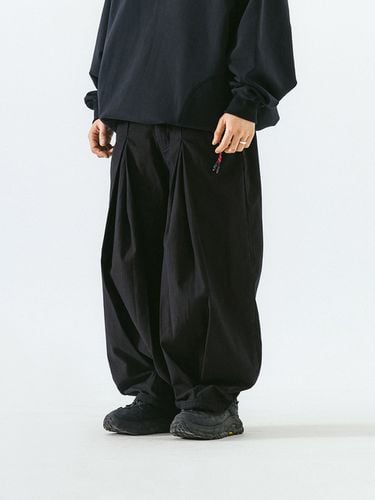 Long Tuck Wing Balloon Pants () - ANGLAN - Modalova