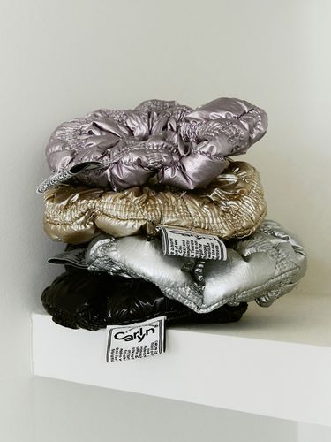 Poing Scrunchie (4 Colors) - CARLYN - Modalova