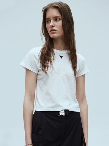 Nicole Embroidery Cropped Tee - NICK&NICOLE - Modalova