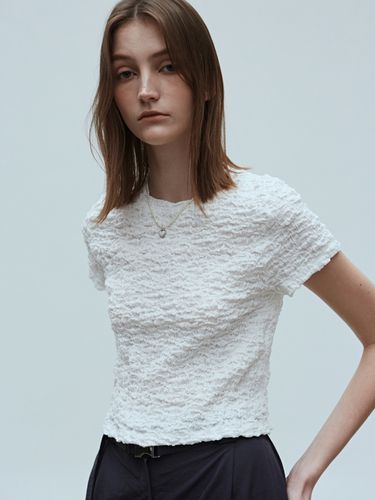 Wrinkle Cropped Tee - NICK&NICOLE - Modalova