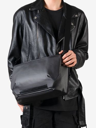 Zenon T25 Messenger Bag_Black - MATHEMATIK - Modalova