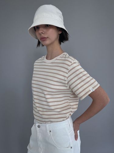 S Stripe T-shirt_Beige - Studio Salt - Modalova