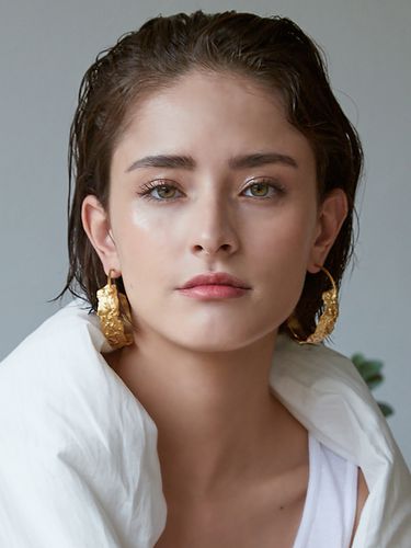 Metal Earring_Gold - AHNI - Modalova