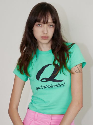 Cursive Q Cropped T-shirt_Mint - Qduroy - Modalova